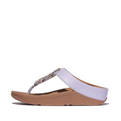 รองเท้าแตะแบบหูหนีบ ผู้หญิง รุ่น FINO CRYSTAL-CHAIN LEATHER TOE-POST SANDALS