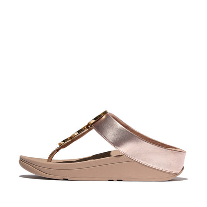 รองเท้าแตะแบบหูหนีบ ผู้หญิง รุ่น FINO RESIN-HOOP LEATHER TOE-POST SANDALS