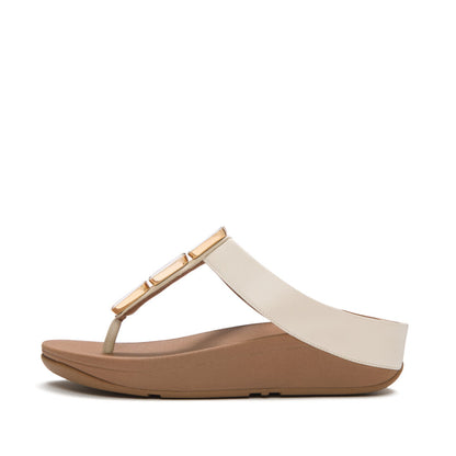 รองเท้าแตะแบบหูหนีบ ผู้หญิง รุ่น LULU GLOSSY BUTTON TOE-POST SANDALS