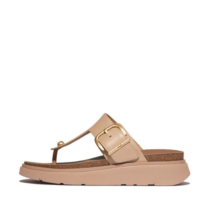 รองเท้าแตะแบบหูหนีบ ผู้หญิง รุ่น GEN-FF BUCKLE LEATHER TOE-POST SANDALS