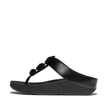รองเท้าแตะแบบหูหนีบ ผู้หญิง รุ่น FINO BEADIE-BUTTON METALLIC TOE-POST SANDALS